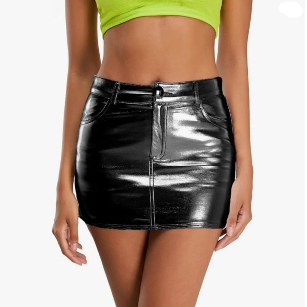 Women’s Plus Size XXL 2X Black Metallic Mini Skirt